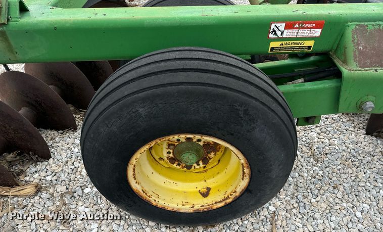 image for item EH6570 John Deere 630 tandem disk