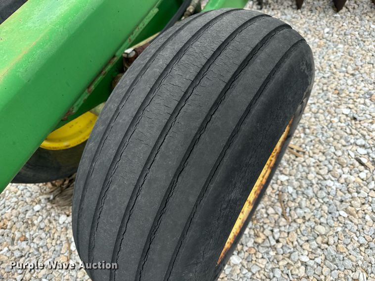 image for item EH6570 John Deere 630 tandem disk