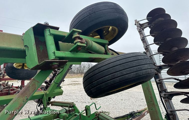 image for item EH6570 John Deere 630 tandem disk