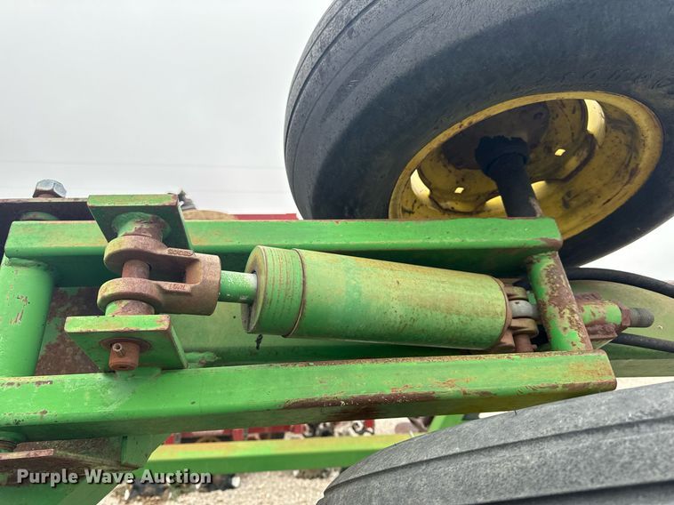 image for item EH6570 John Deere 630 tandem disk