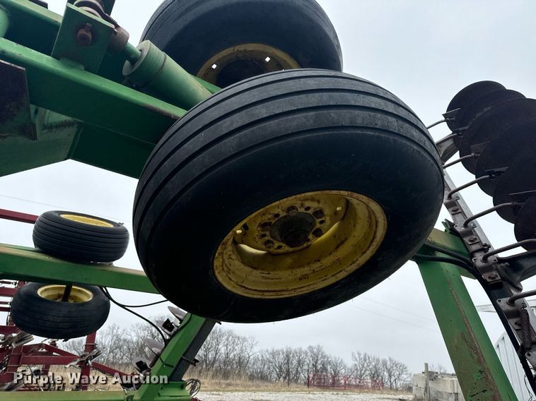 image for item EH6570 John Deere 630 tandem disk