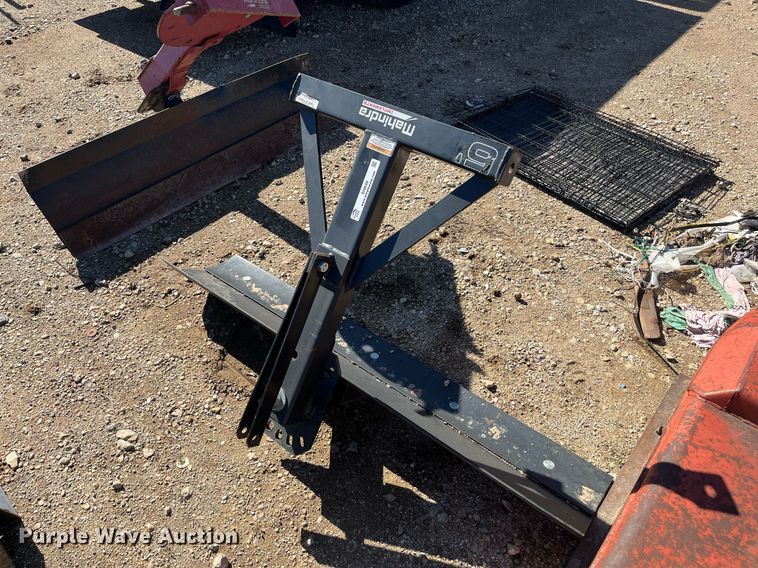 image for item EI0648 Mahindra  5' W blade