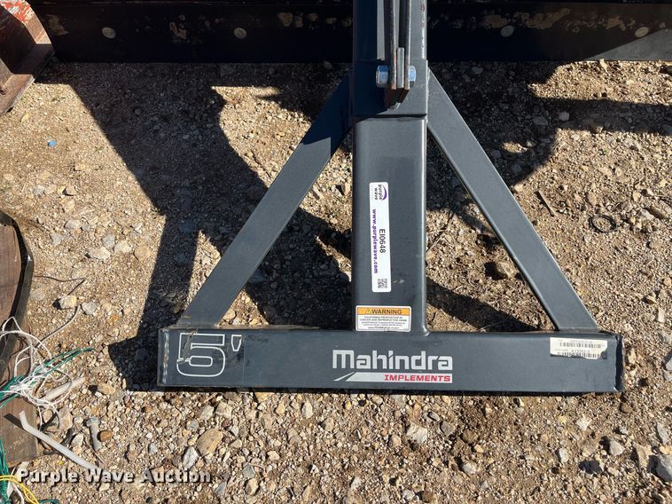 image for item EI0648 Mahindra  5' W blade