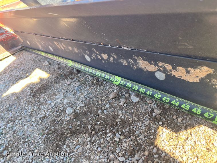 image for item EI0648 Mahindra  5' W blade