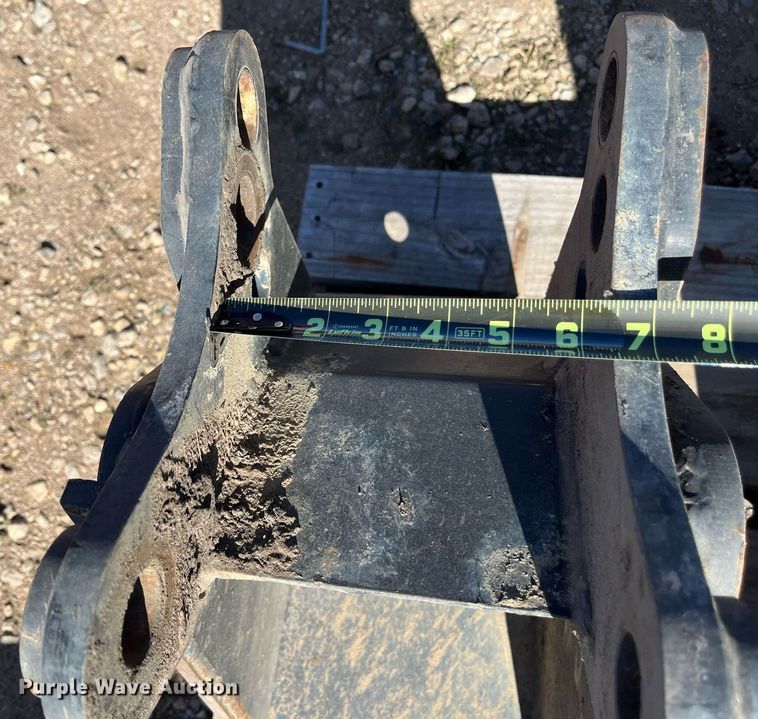 image for item EI0652 Backhoe bucket