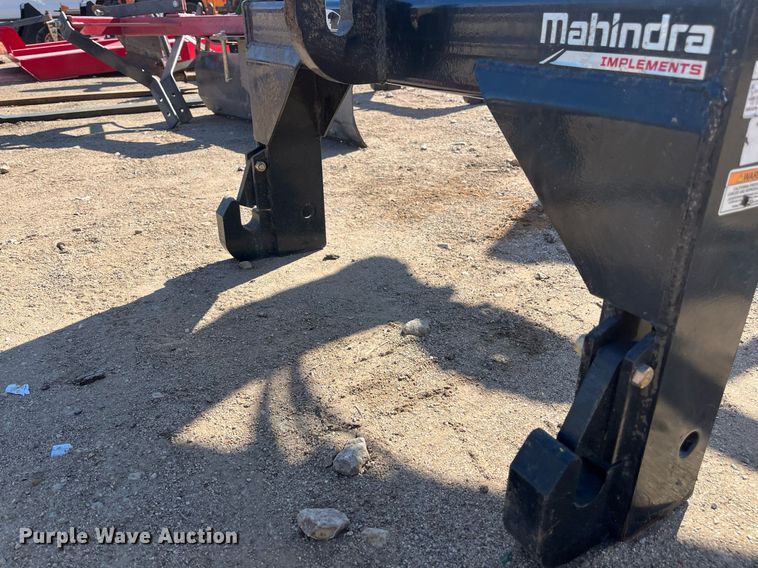 image for item EI0654 Mahindra  three point quick attach hitch