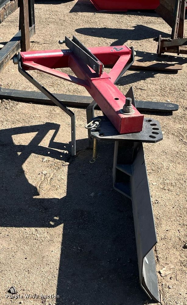 image for item EI0656 Mahindra  4' W blade