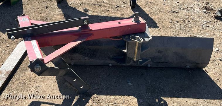 image for item EI0656 Mahindra  4' W blade