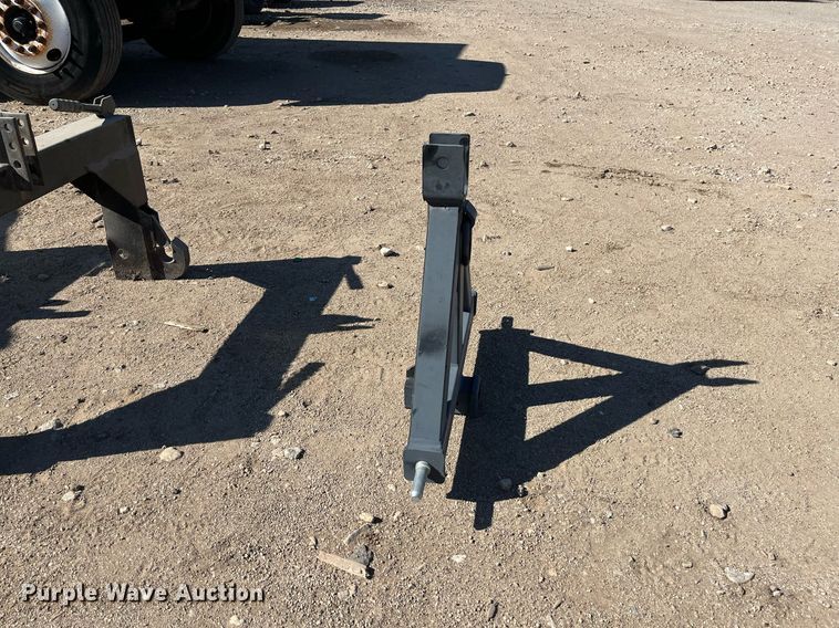 image for item EI0660 Three point hitch