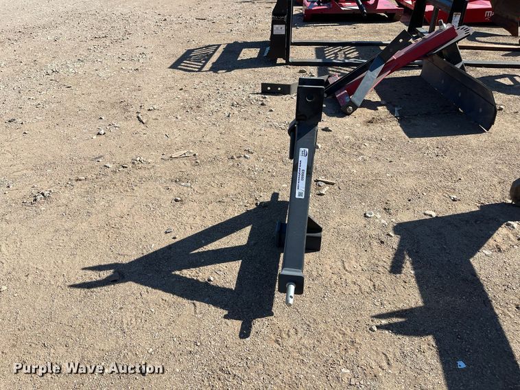 image for item EI0660 Three point hitch