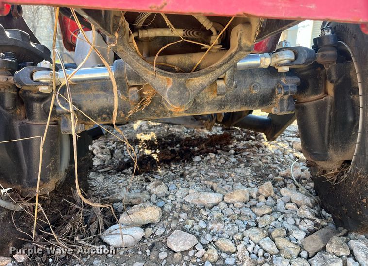 image for item EI0671 2016 Mahindra  Max 26XL MFWD tractor