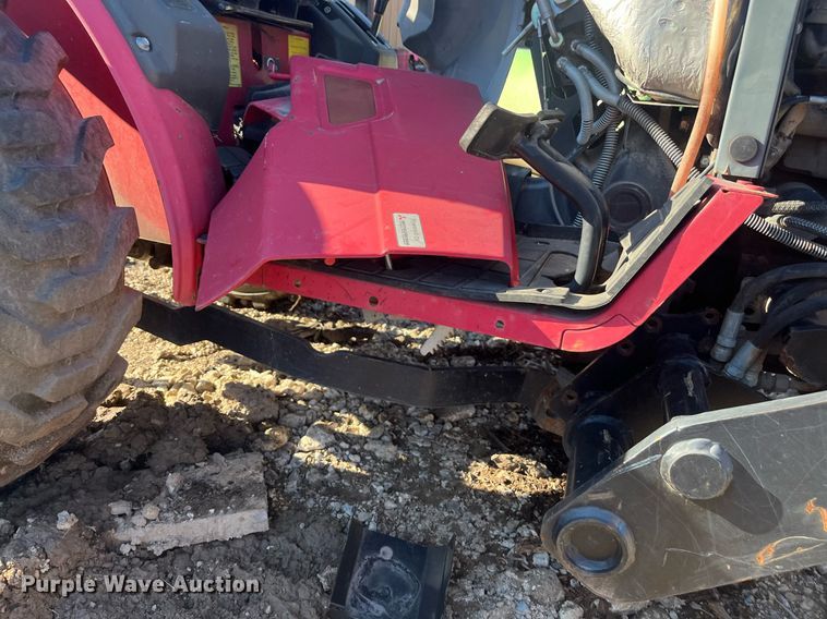 image for item EI0671 2016 Mahindra  Max 26XL MFWD tractor