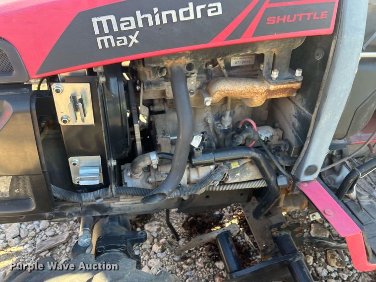 image for item EI0671 2016 Mahindra  Max 26XL MFWD tractor