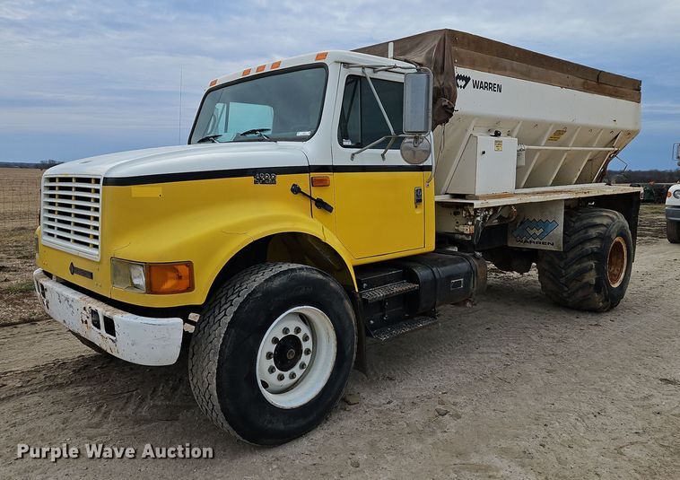 image for item EI3535 1995 International  4900 applicator truck