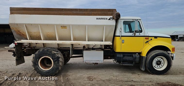 image for item EI3535 1995 International  4900 applicator truck