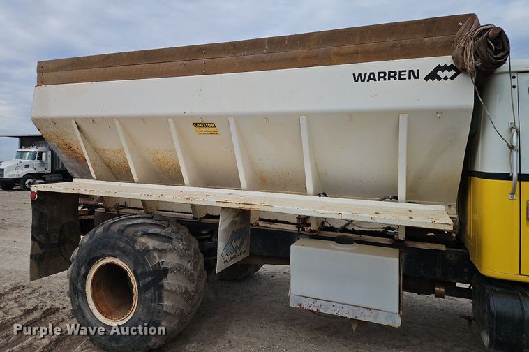 image for item EI3535 1995 International  4900 applicator truck