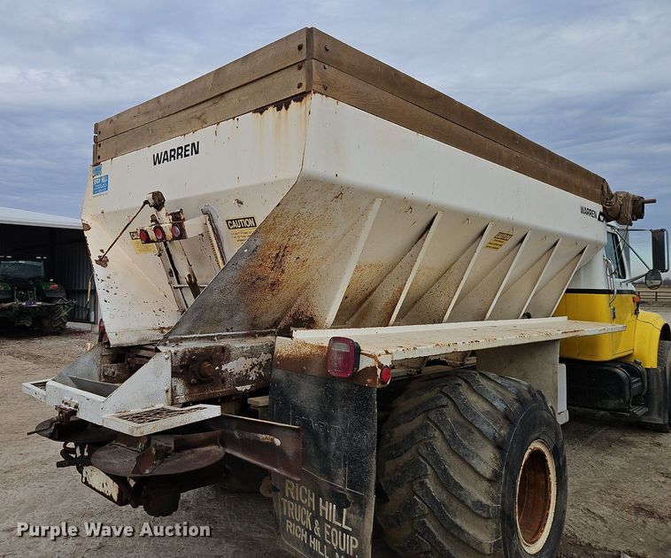 image for item EI3535 1995 International  4900 applicator truck