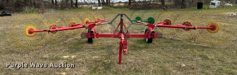 image for item EJ0233 Tonutti RCS10 hay rake