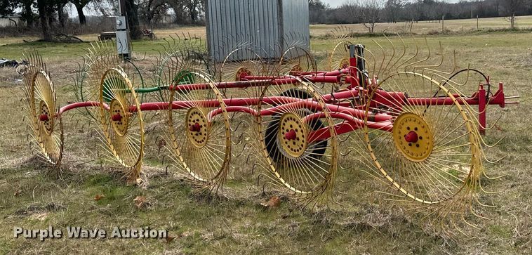 image for item EJ0233 Tonutti RCS10 hay rake