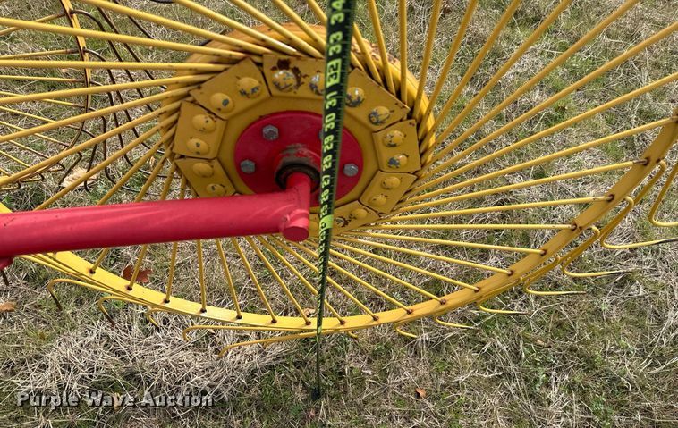 image for item EJ0233 Tonutti RCS10 hay rake