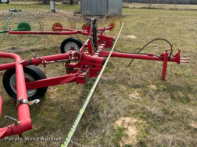 image for item EJ0233 Tonutti RCS10 hay rake