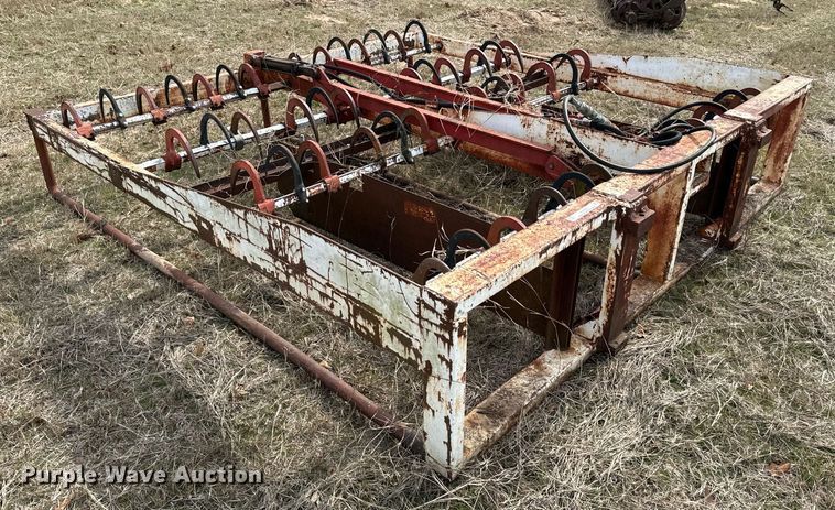 image for item EJ0240 Bale accumulator grapple