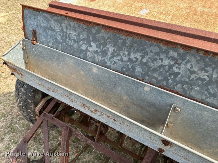 image for item EJ0242 Case 742L seeder