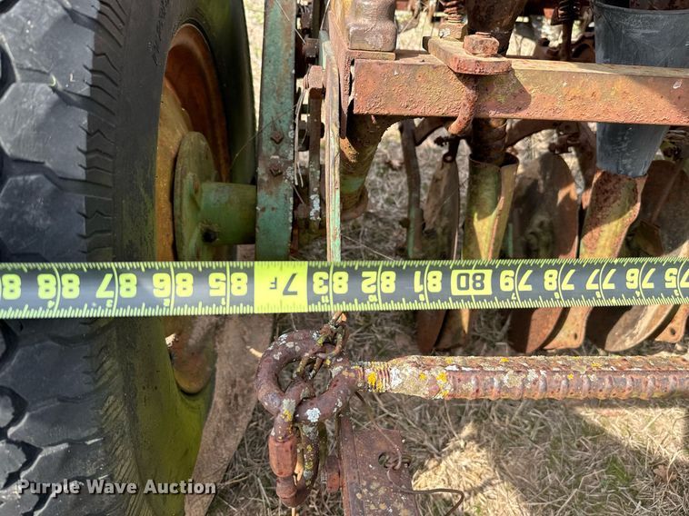 image for item EJ0242 Case 742L seeder