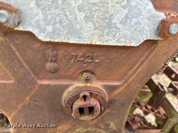 image for item EJ0242 Case 742L seeder