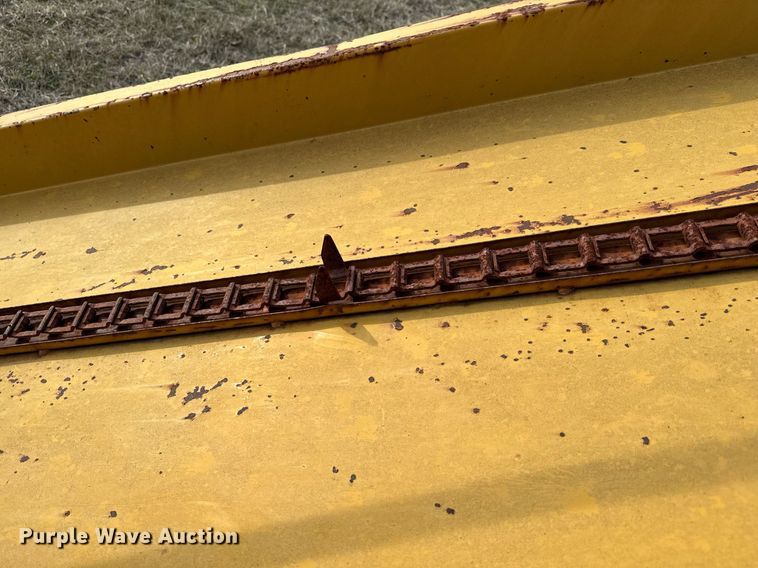 image for item EJ0244 Square bale elevator 