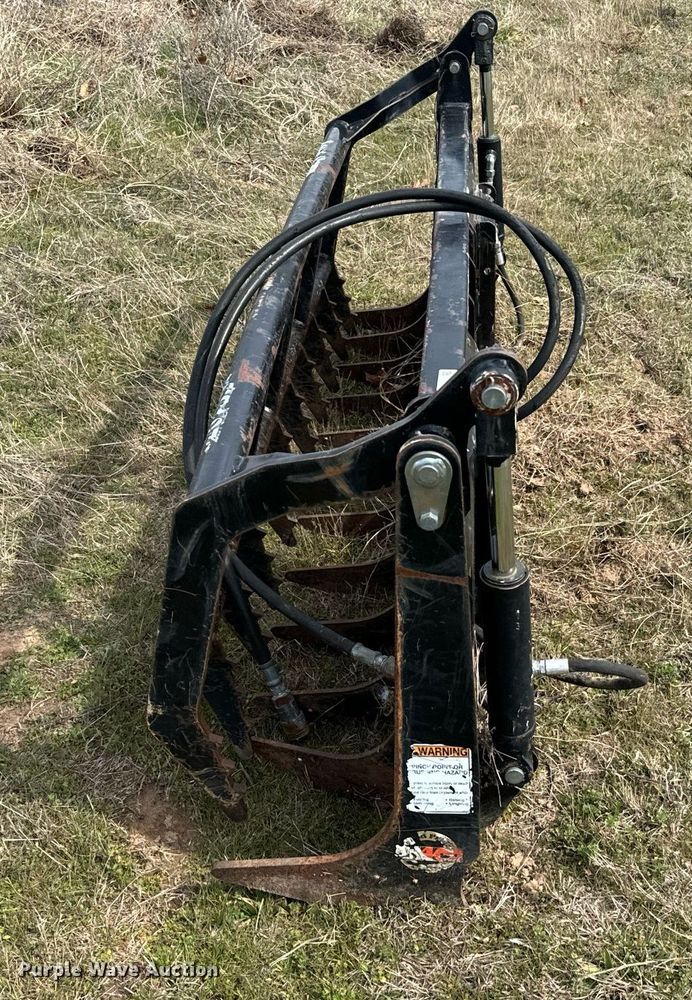 image for item EJ0252 Land Pride skid steer root grapple bucket