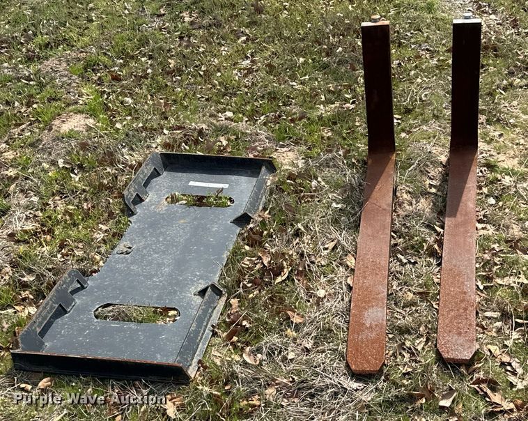 image for item EJ0257 Skid steer forks