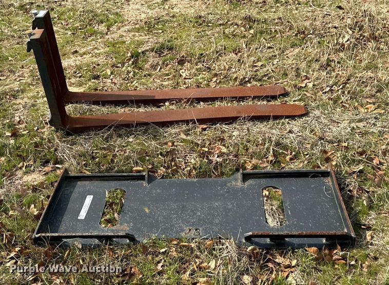 image for item EJ0257 Skid steer forks