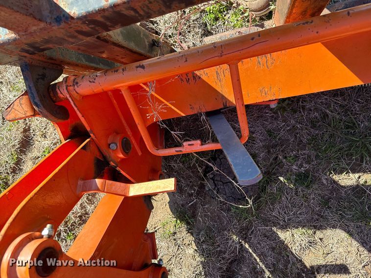 image for item EJ0260 Kubota M126GX MFWD tractor