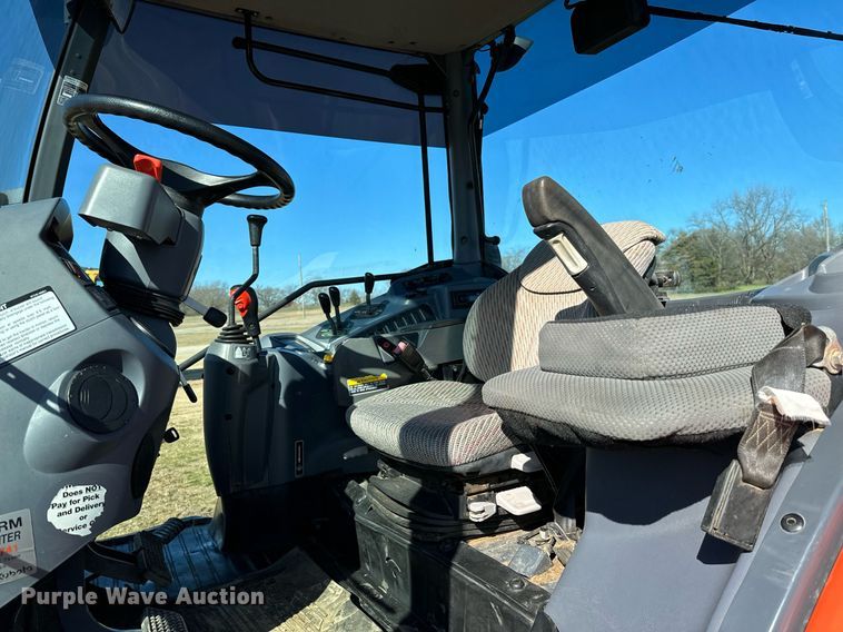 image for item EJ0260 Kubota M126GX MFWD tractor