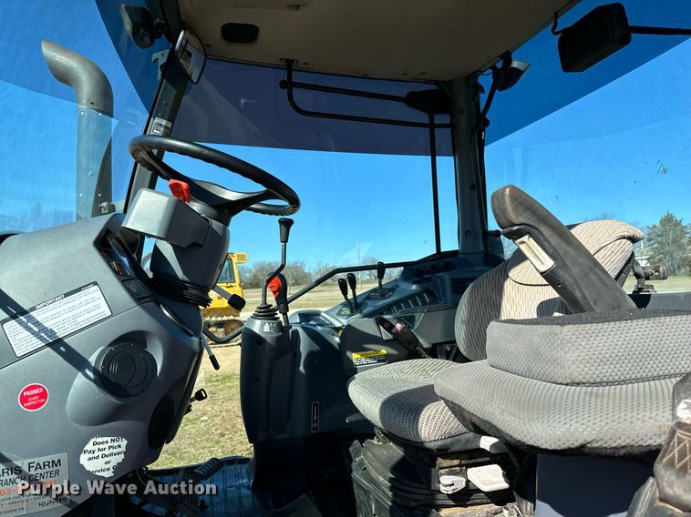 image for item EJ0260 Kubota M126GX MFWD tractor