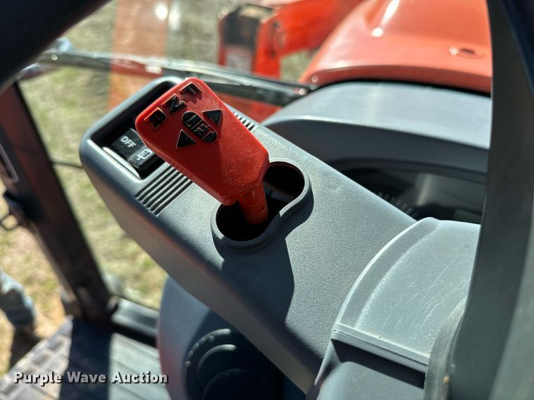 image for item EJ0260 Kubota M126GX MFWD tractor