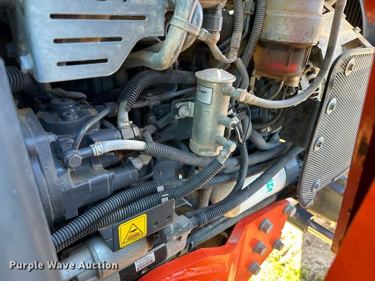 image for item EJ0260 Kubota M126GX MFWD tractor