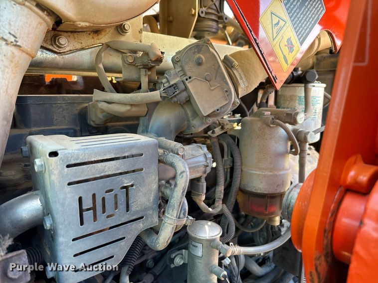 image for item EJ0260 Kubota M126GX MFWD tractor