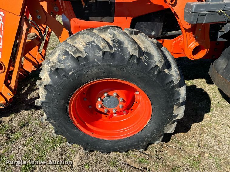 image for item EJ0260 Kubota M126GX MFWD tractor