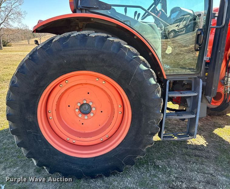 image for item EJ0260 Kubota M126GX MFWD tractor