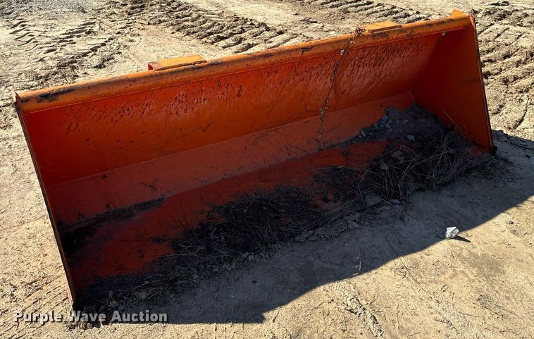 image for item EJ0260 Kubota M126GX MFWD tractor