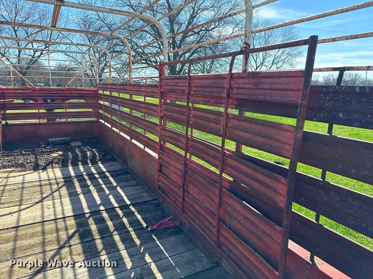 image for item EJ0263 Livestock trailer