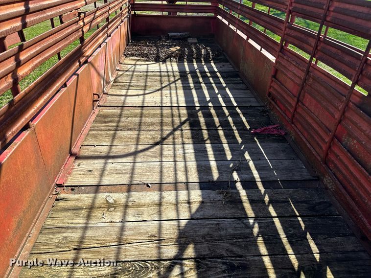 image for item EJ0263 Livestock trailer