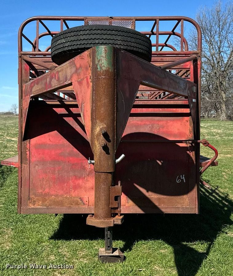 image for item EJ0264 WW livestock trailer