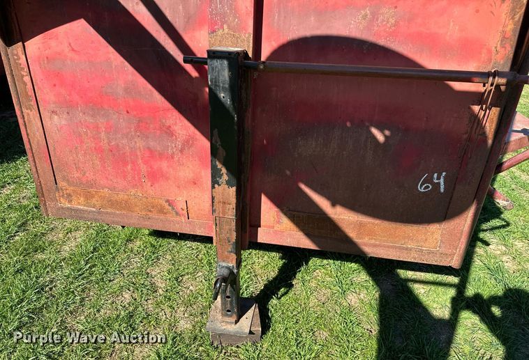image for item EJ0264 WW livestock trailer