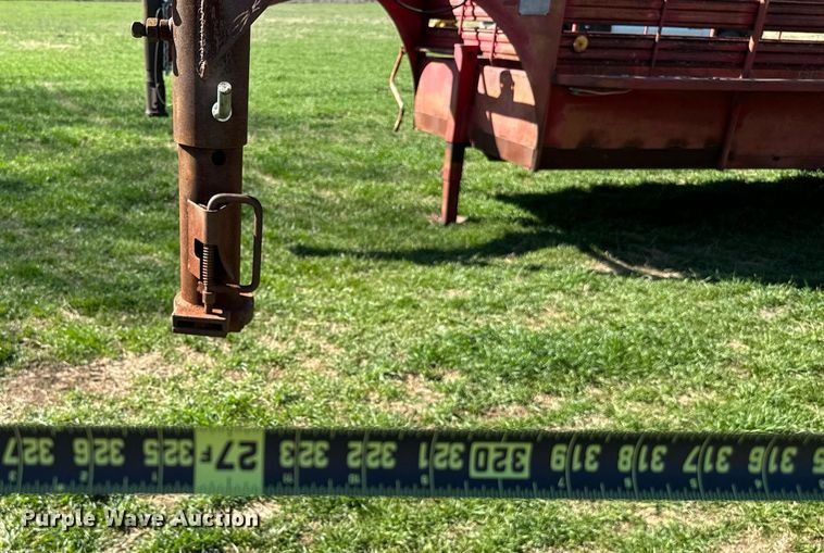 image for item EJ0264 WW livestock trailer