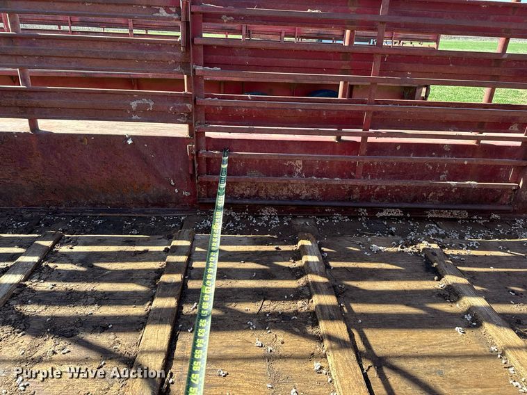 image for item EJ0264 WW livestock trailer