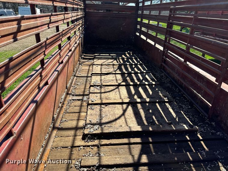 image for item EJ0264 WW livestock trailer