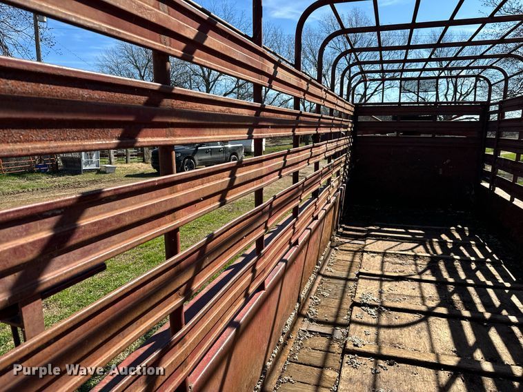 image for item EJ0264 WW livestock trailer